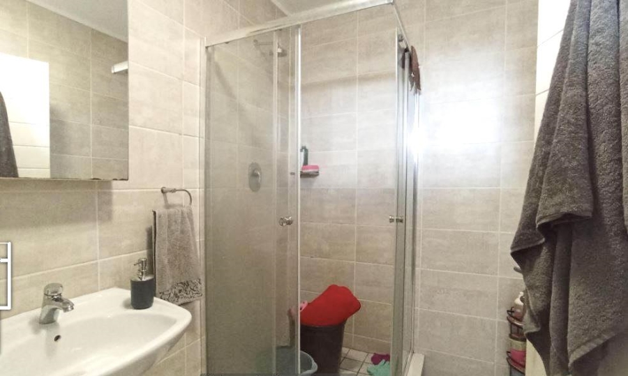 1 Bedroom Property for Sale in Linbro Park Gauteng