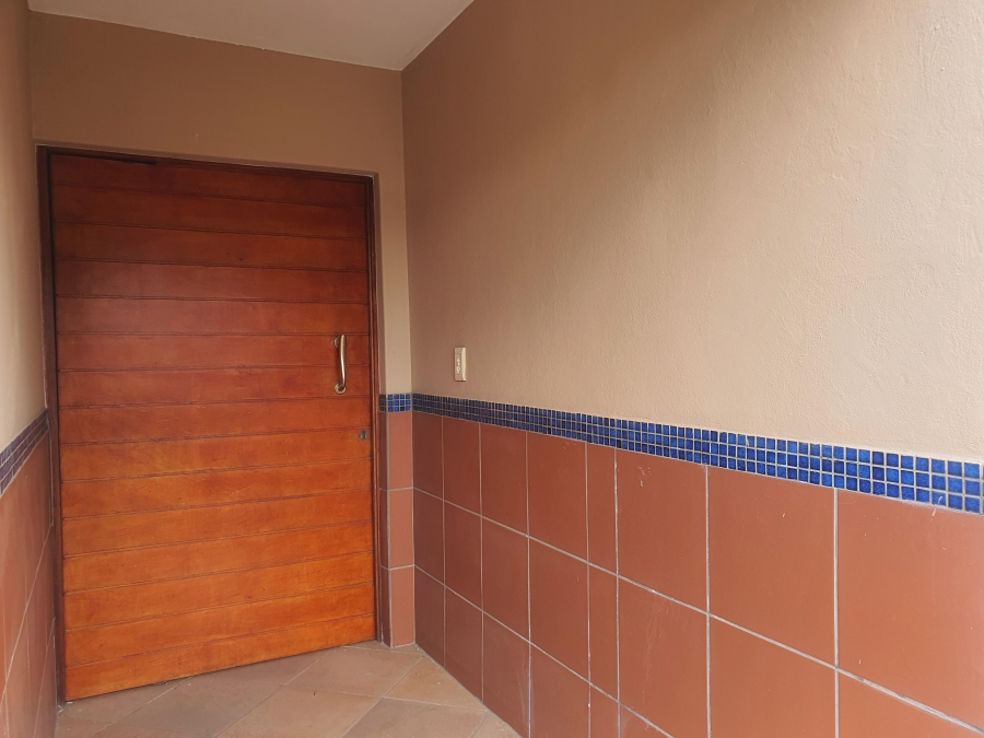 To Let 4 Bedroom Property for Rent in Eldo Glen Gauteng