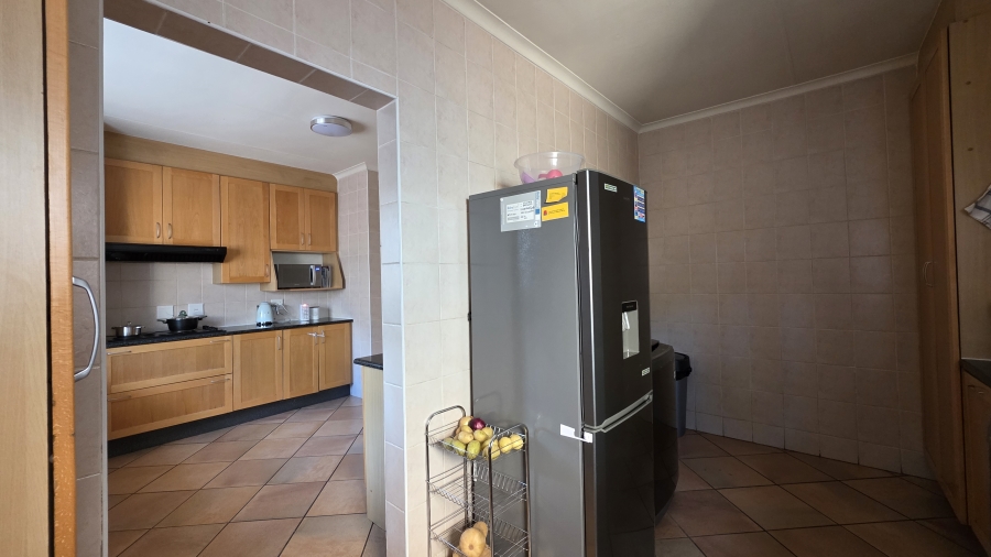 To Let 4 Bedroom Property for Rent in Eldo Glen Gauteng