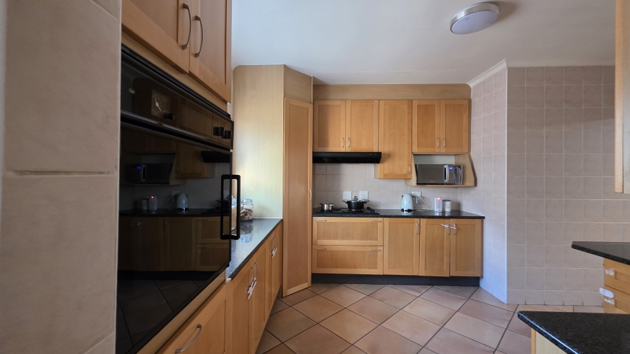 To Let 4 Bedroom Property for Rent in Eldo Glen Gauteng