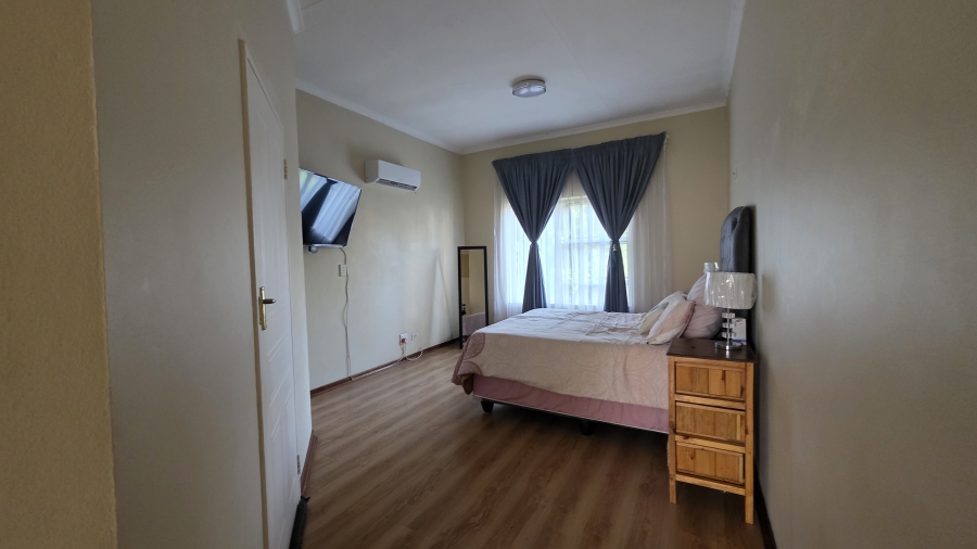 To Let 4 Bedroom Property for Rent in Eldo Glen Gauteng