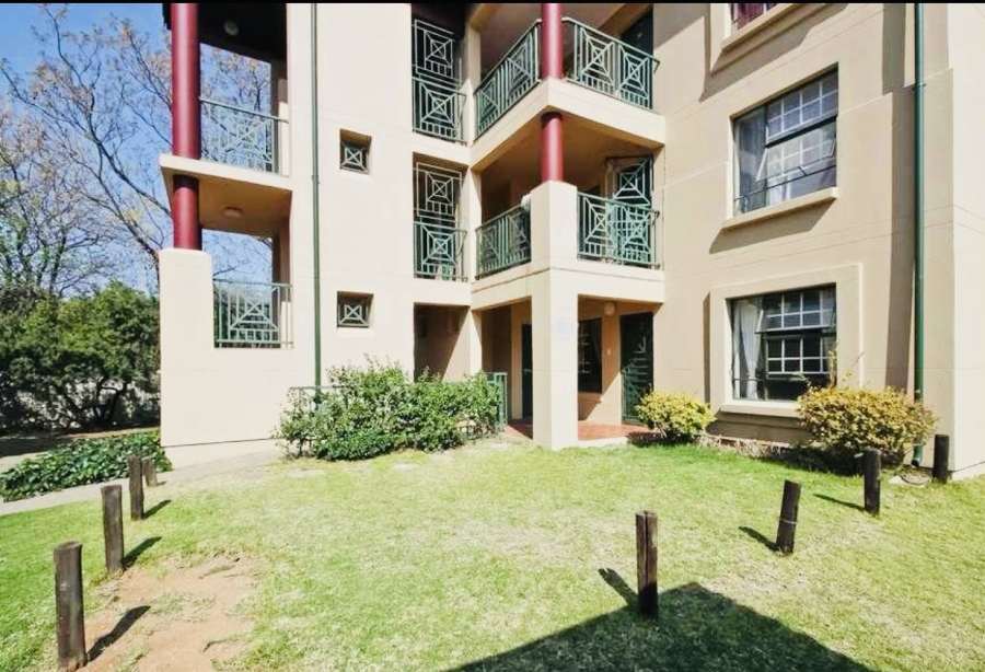 1 Bedroom Property for Sale in Bryanston Gauteng