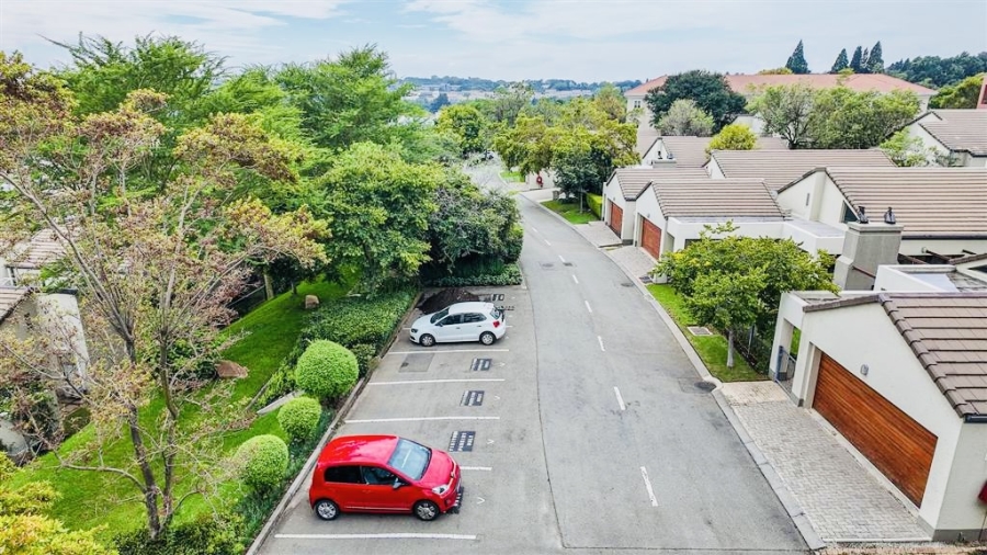 2 Bedroom Property for Sale in Bryanston Gauteng