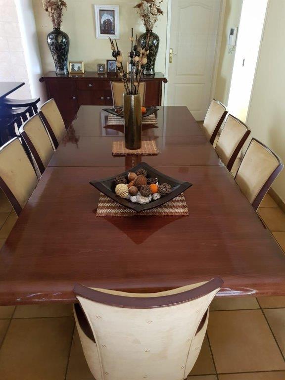 7 Bedroom Property for Sale in Clayville Gauteng