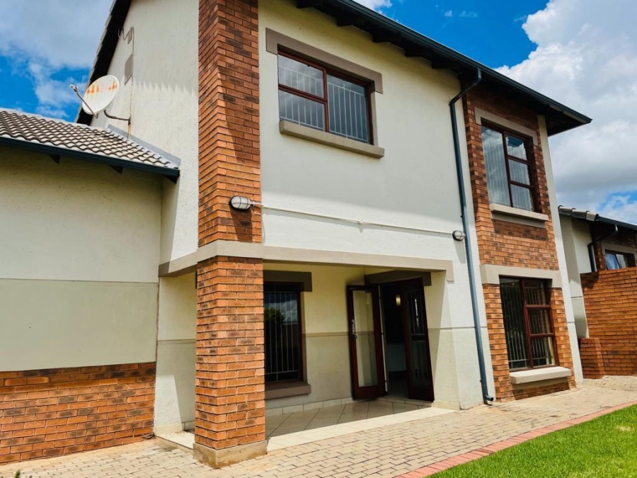 3 Bedroom Property for Sale in Eldo Ridge Estate Gauteng