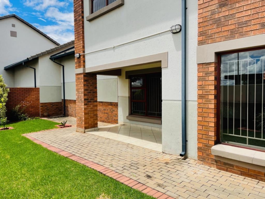 3 Bedroom Property for Sale in Eldo Ridge Estate Gauteng