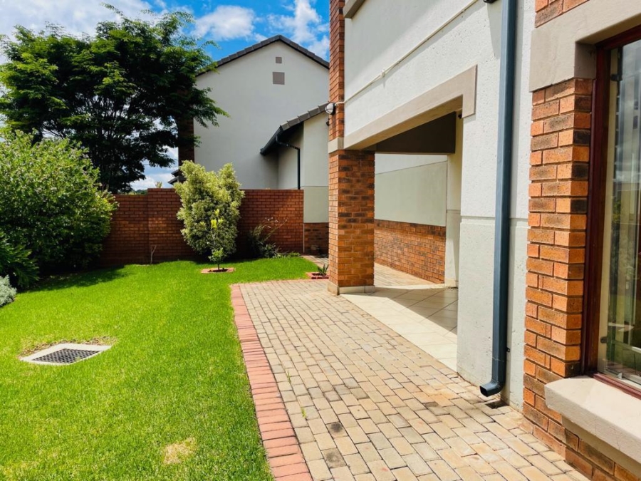 3 Bedroom Property for Sale in Eldo Ridge Estate Gauteng