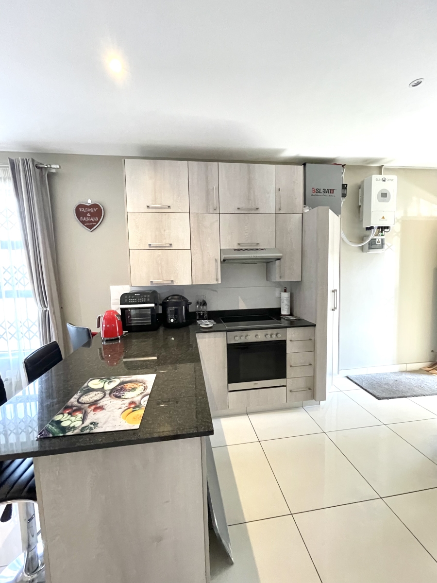 2 Bedroom Property for Sale in Rivonia Gauteng