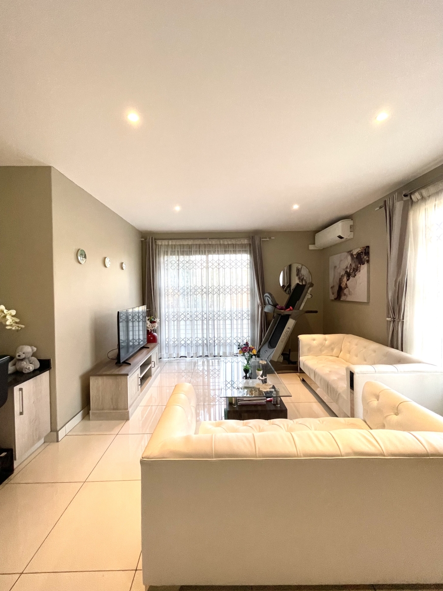 2 Bedroom Property for Sale in Rivonia Gauteng