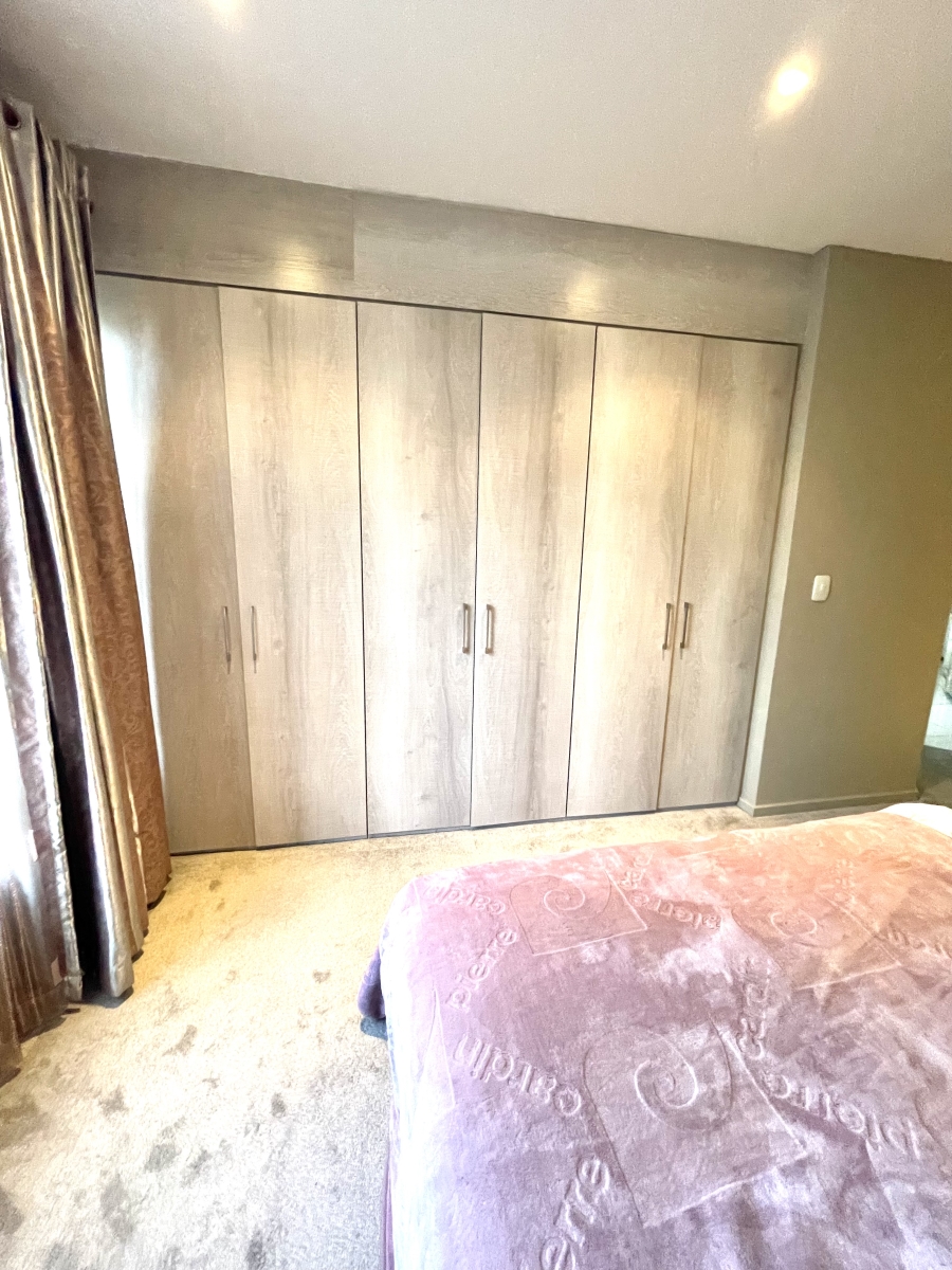 2 Bedroom Property for Sale in Rivonia Gauteng