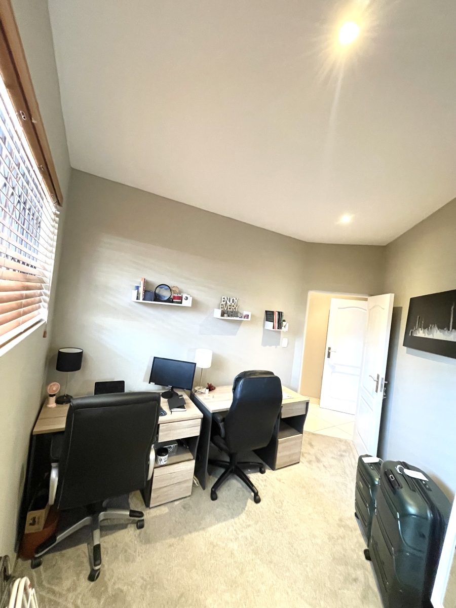 2 Bedroom Property for Sale in Rivonia Gauteng