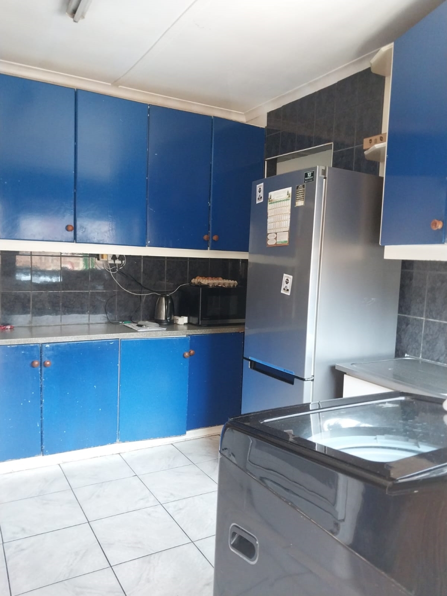 4 Bedroom Property for Sale in Laudium Gauteng
