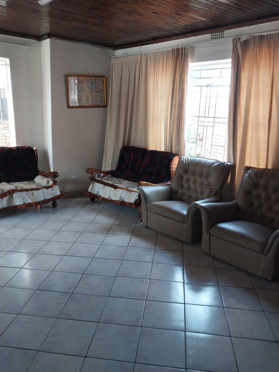 4 Bedroom Property for Sale in Laudium Gauteng