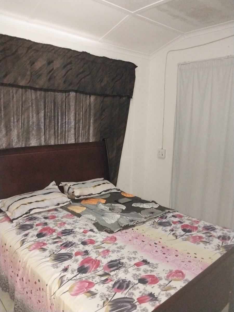 4 Bedroom Property for Sale in Laudium Gauteng