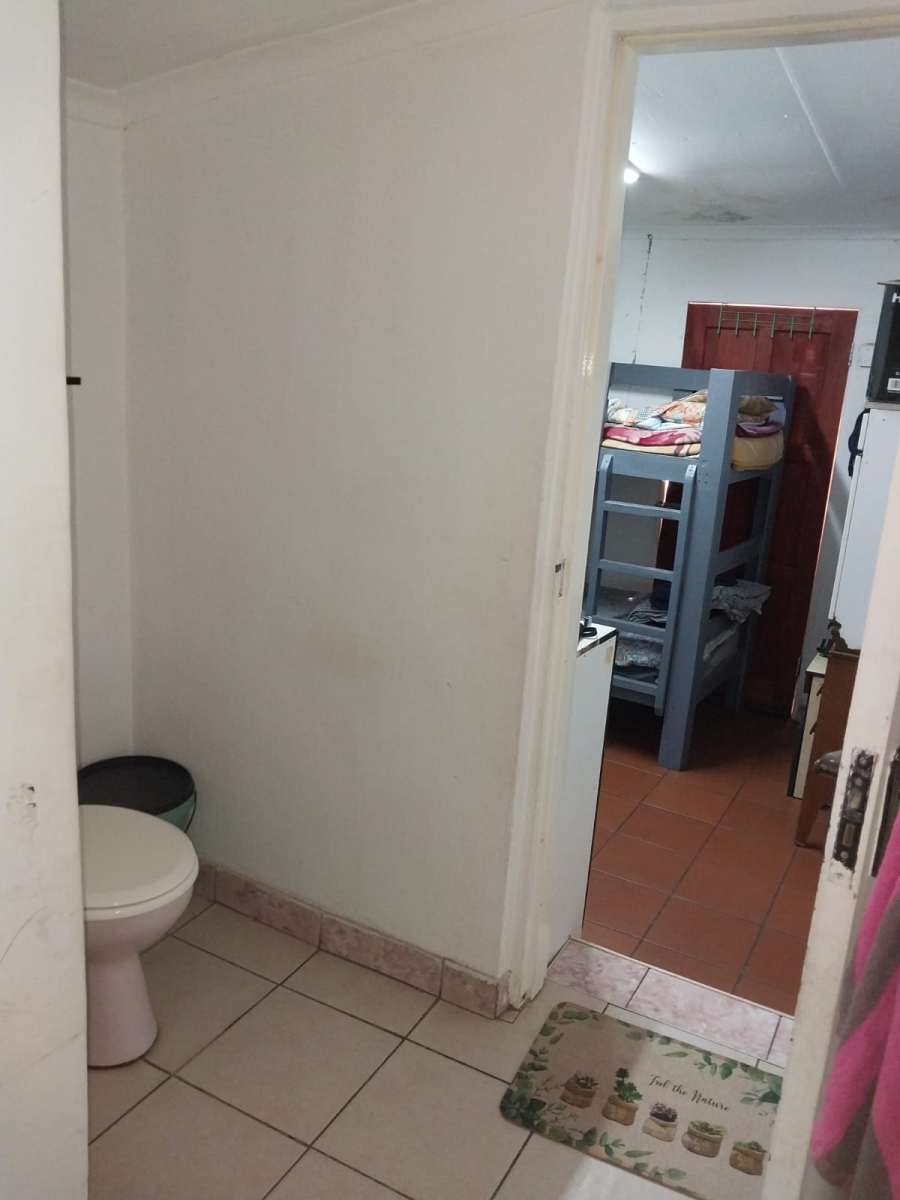 4 Bedroom Property for Sale in Laudium Gauteng