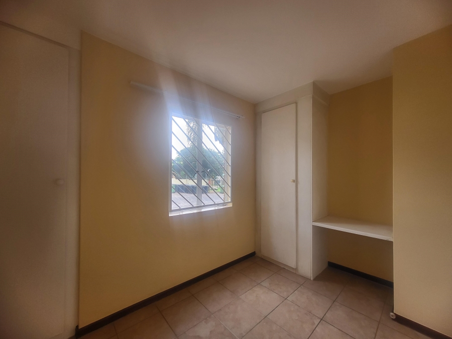 3 Bedroom Property for Sale in Die Hoewes Gauteng