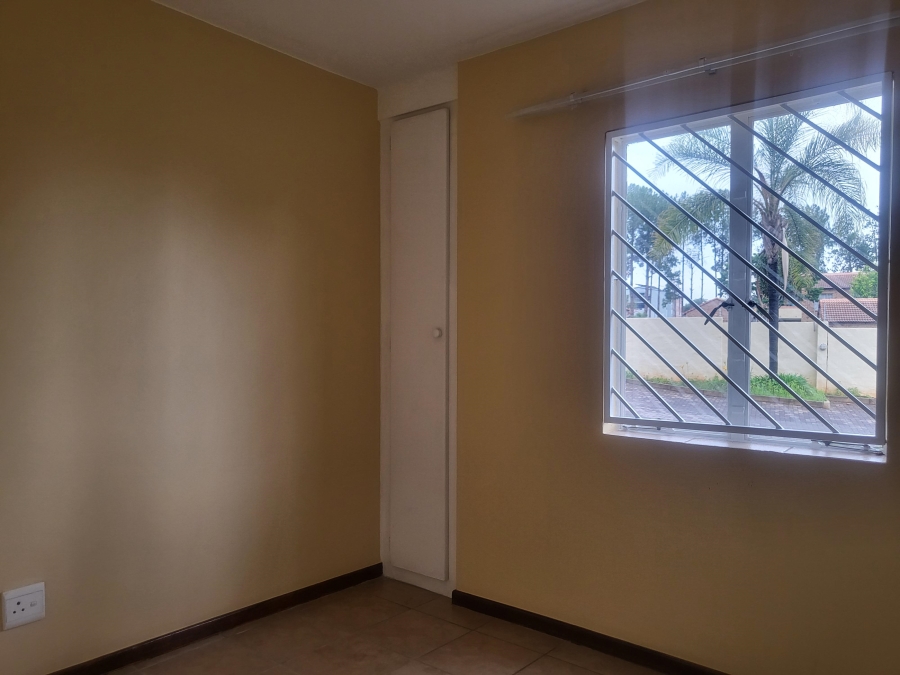3 Bedroom Property for Sale in Die Hoewes Gauteng