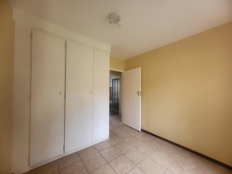 3 Bedroom Property for Sale in Die Hoewes Gauteng