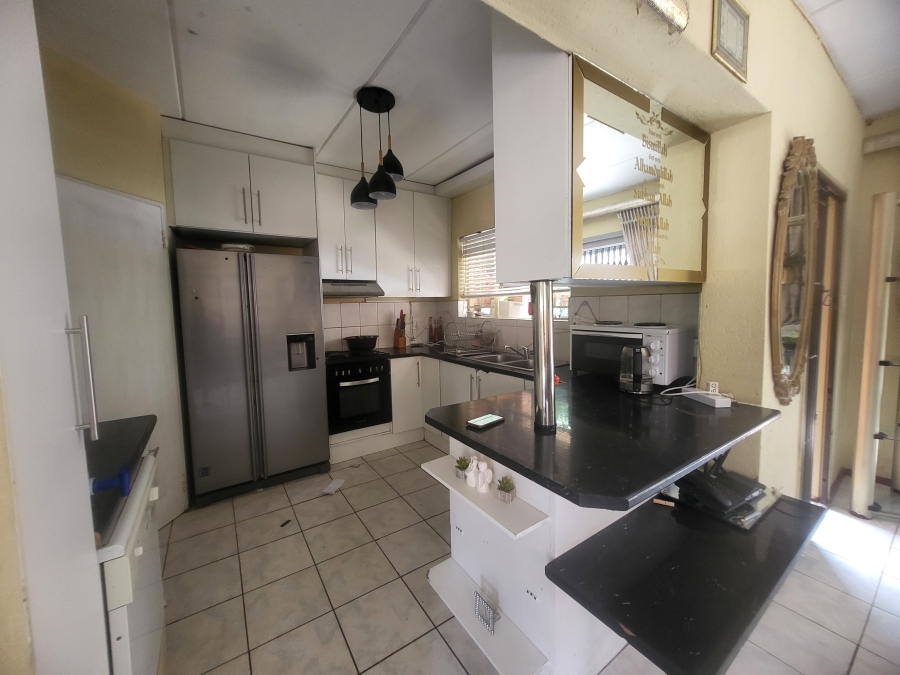 3 Bedroom Property for Sale in Heuwelsig Estate Gauteng
