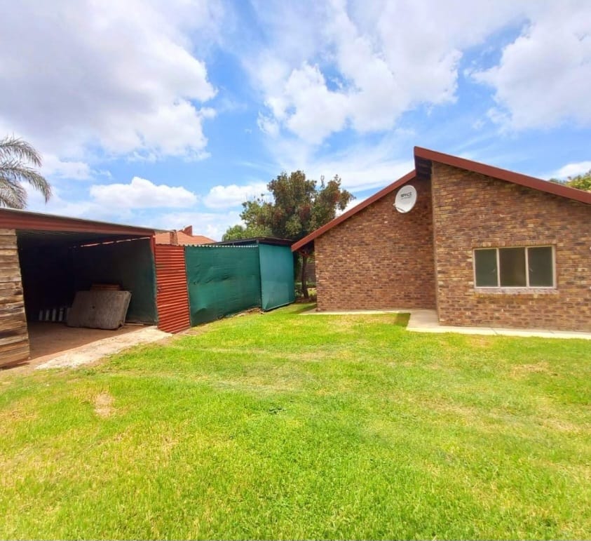 4 Bedroom Property for Sale in Suiderberg Gauteng
