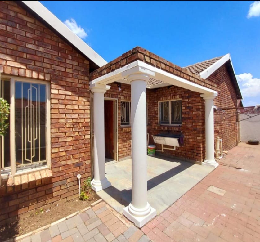 4 Bedroom Property for Sale in Danville Gauteng