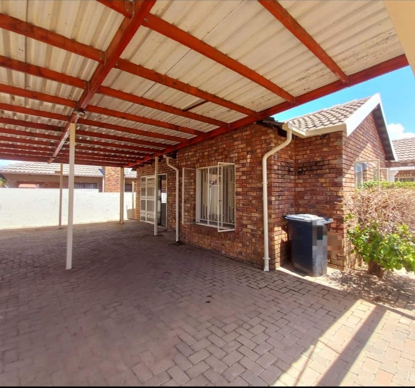4 Bedroom Property for Sale in Danville Gauteng