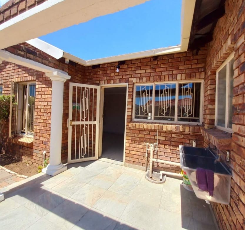 4 Bedroom Property for Sale in Danville Gauteng