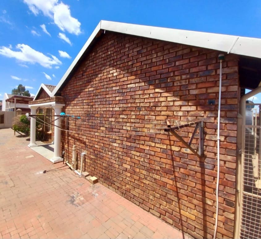 4 Bedroom Property for Sale in Danville Gauteng