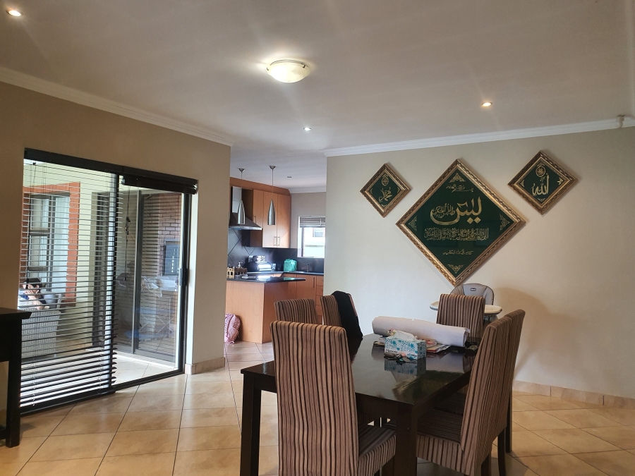 To Let 3 Bedroom Property for Rent in Raslouw Manor Gauteng