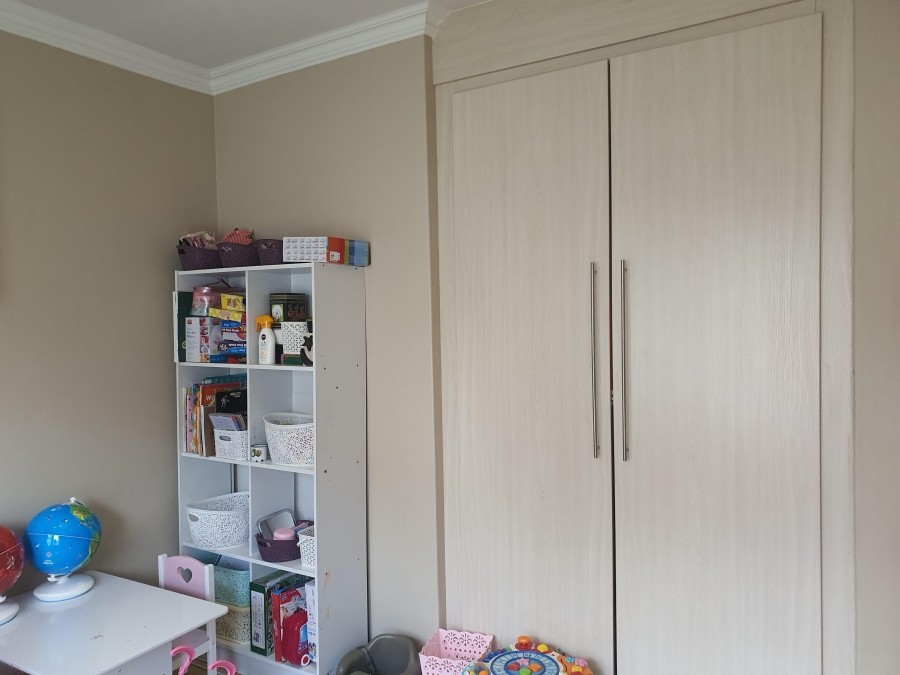 To Let 3 Bedroom Property for Rent in Raslouw Manor Gauteng