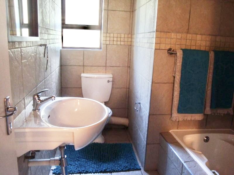 To Let 3 Bedroom Property for Rent in Morningside Gauteng