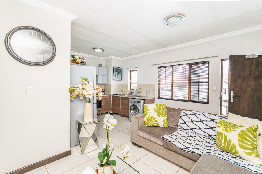 1 Bedroom Property for Sale in Halfway Gardens Gauteng