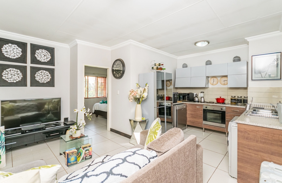 1 Bedroom Property for Sale in Halfway Gardens Gauteng