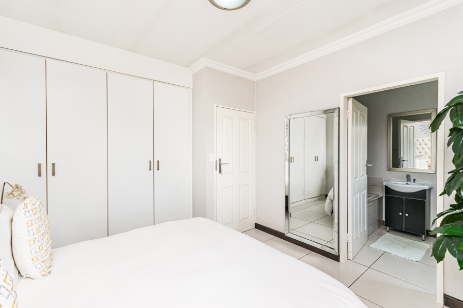 1 Bedroom Property for Sale in Halfway Gardens Gauteng