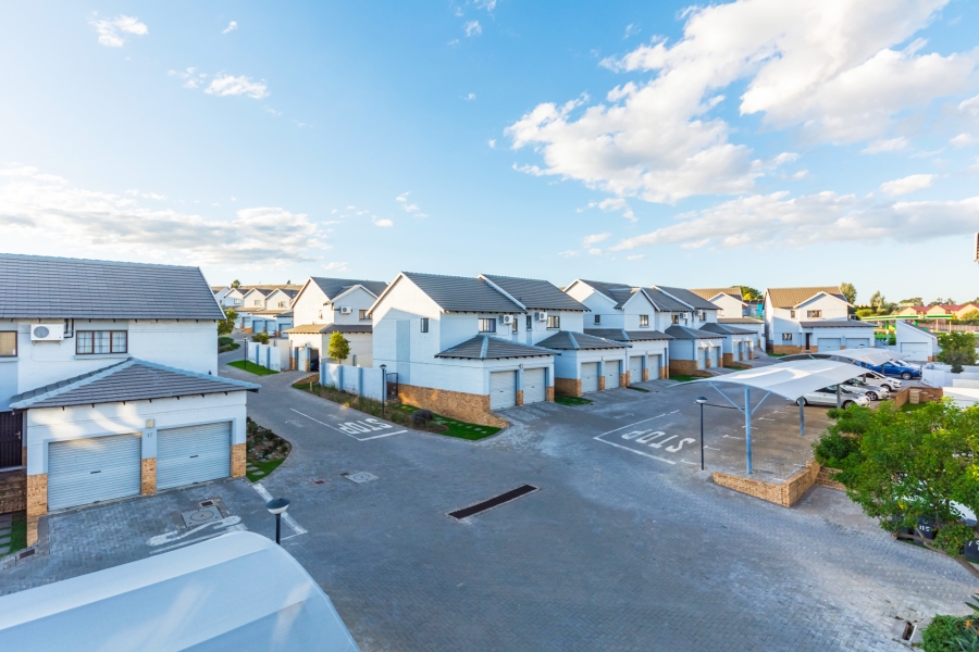 1 Bedroom Property for Sale in Halfway Gardens Gauteng