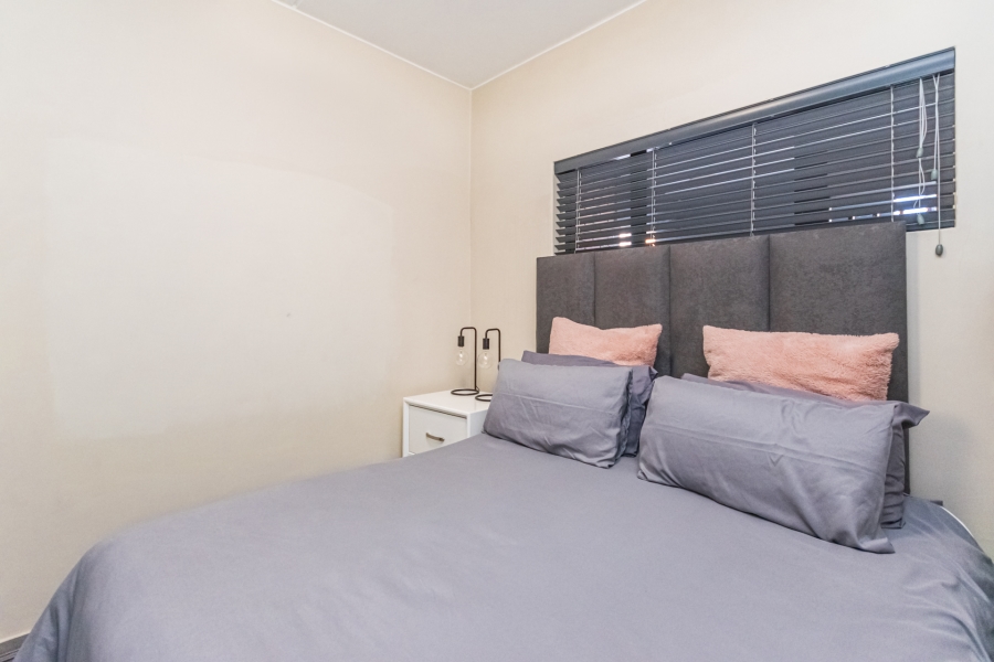 2 Bedroom Property for Sale in Waterfall Ridge Gauteng