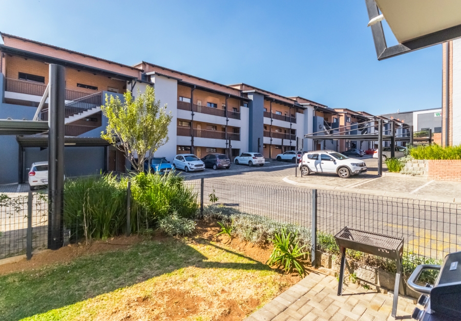 2 Bedroom Property for Sale in Waterfall Ridge Gauteng