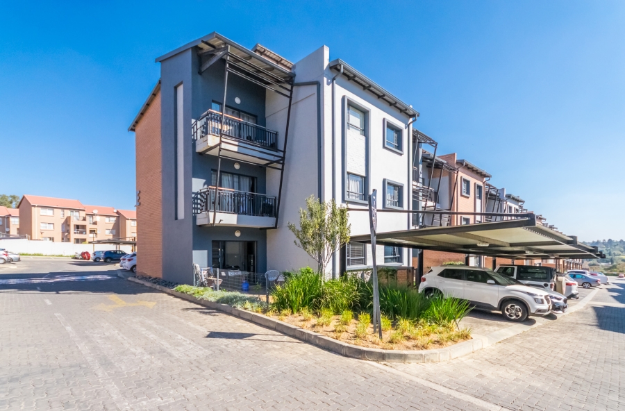 2 Bedroom Property for Sale in Waterfall Ridge Gauteng