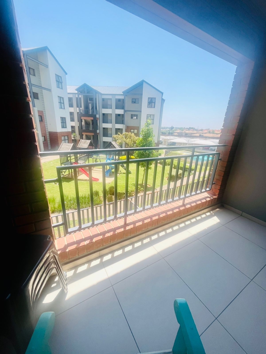To Let 2 Bedroom Property for Rent in Carlswald Estate Gauteng