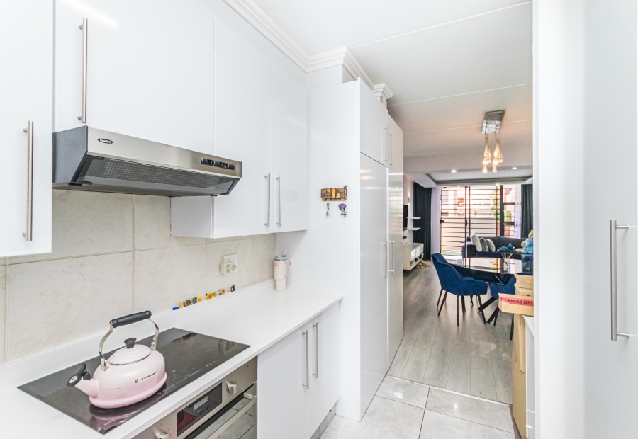 2 Bedroom Property for Sale in Morningside Gauteng