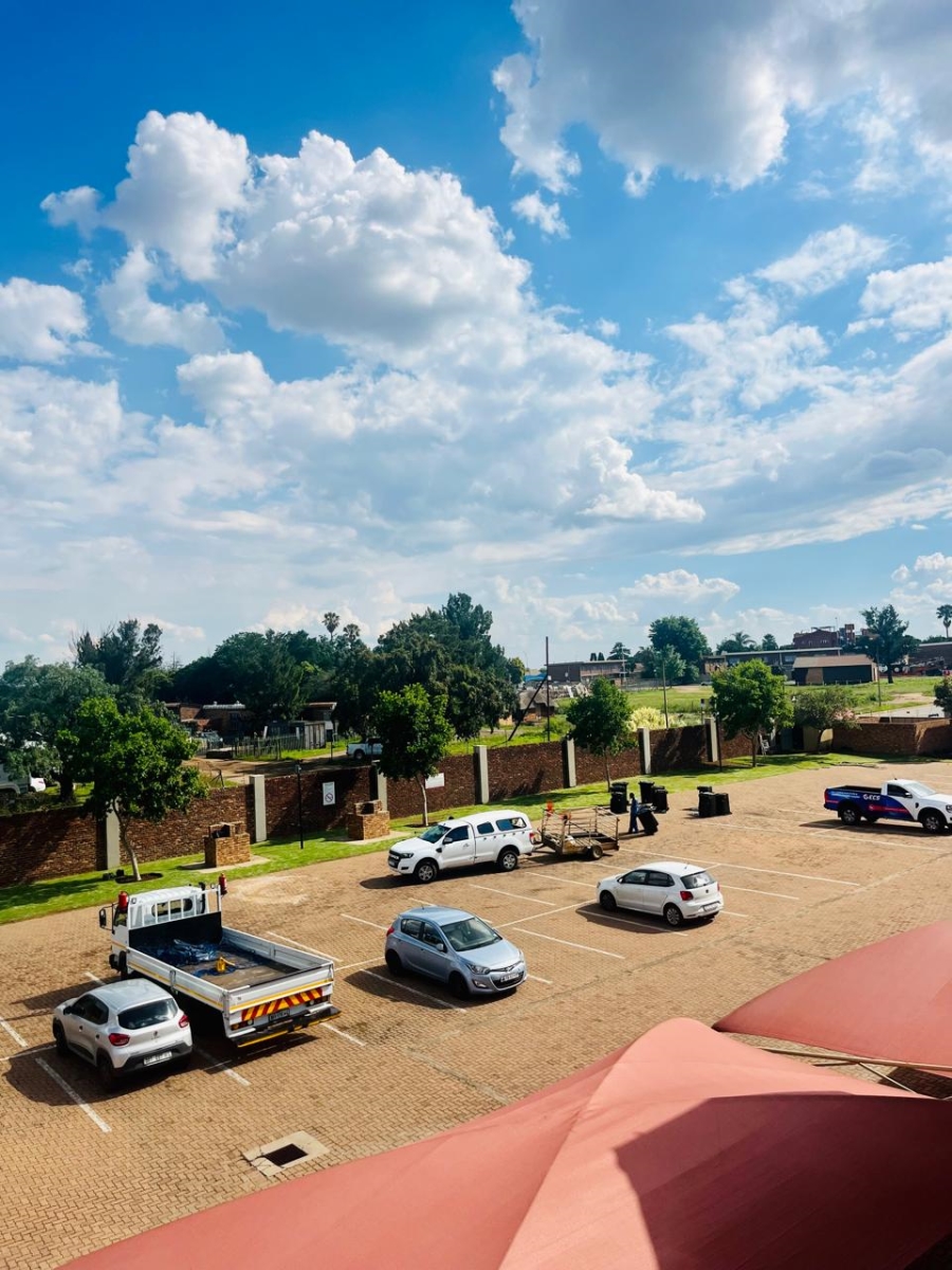 2 Bedroom Property for Sale in Hughes Gauteng