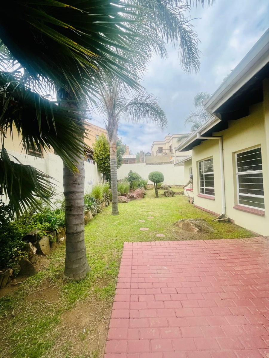 To Let 3 Bedroom Property for Rent in Halfway Gardens Gauteng