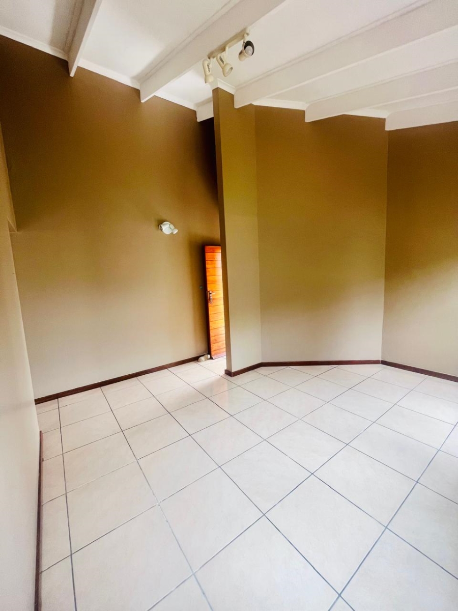 To Let 3 Bedroom Property for Rent in Halfway Gardens Gauteng