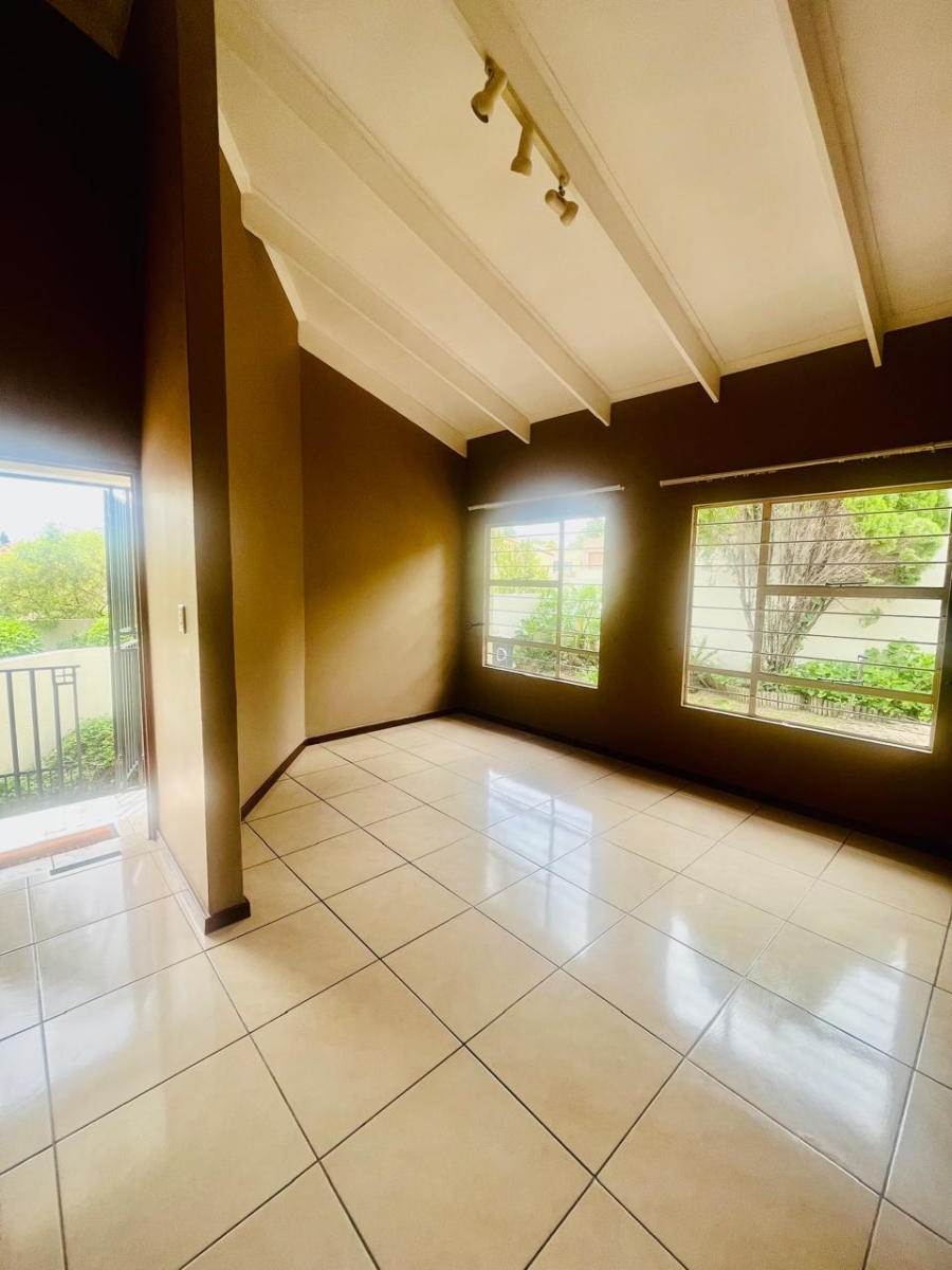 To Let 3 Bedroom Property for Rent in Halfway Gardens Gauteng