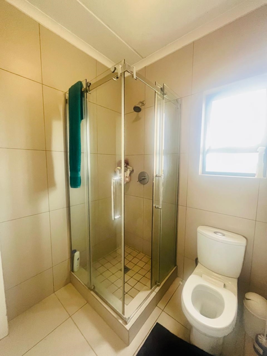 2 Bedroom Property for Sale in Carlswald Gauteng