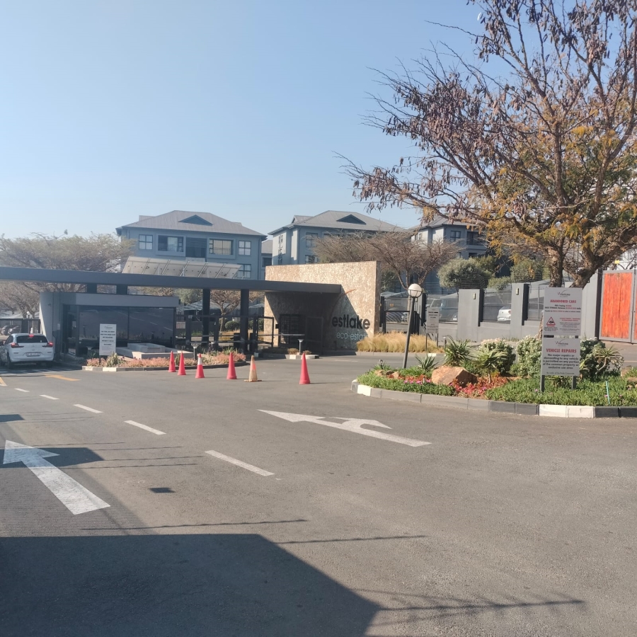 To Let 3 Bedroom Property for Rent in Modderfontein Gauteng