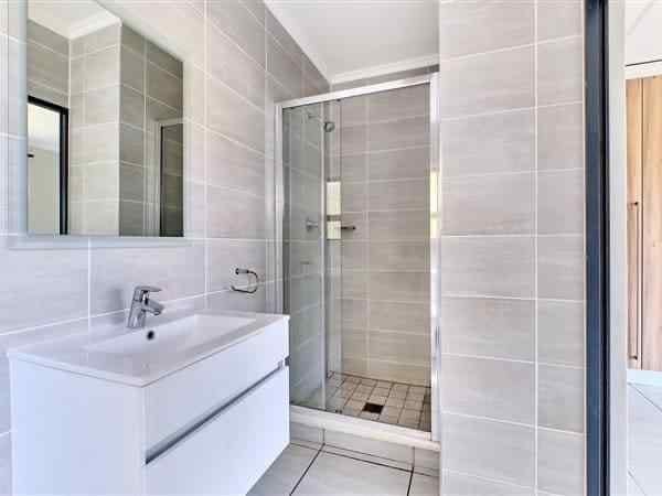 To Let 2 Bedroom Property for Rent in Waterfall Gauteng