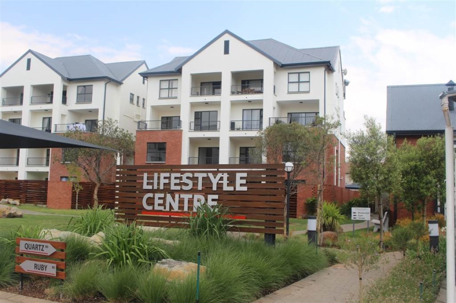 To Let 2 Bedroom Property for Rent in Greenstone Crest Gauteng