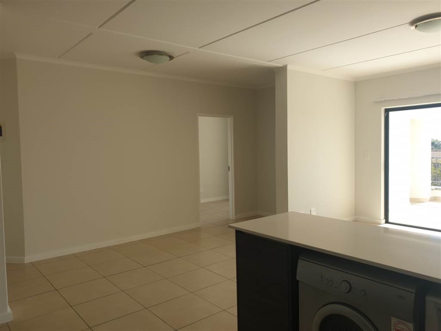 To Let 2 Bedroom Property for Rent in Greenstone Crest Gauteng