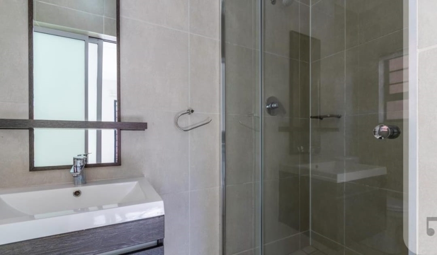 To Let 3 Bedroom Property for Rent in Olivedale Gauteng